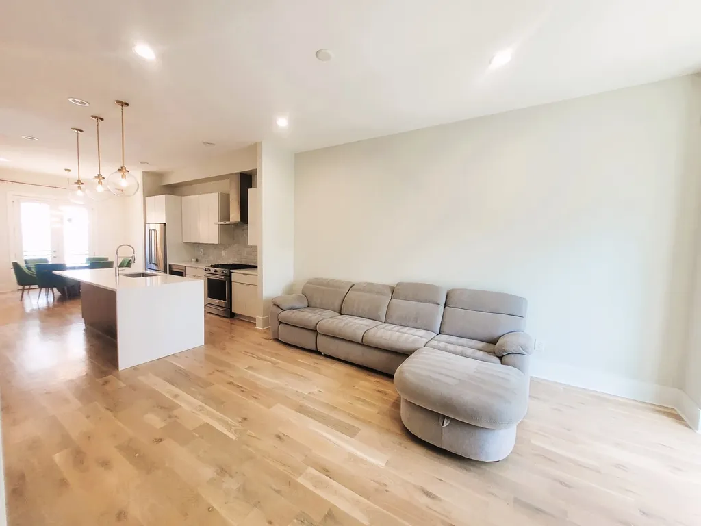 1213 10th Ave, N Nashville TN 37208