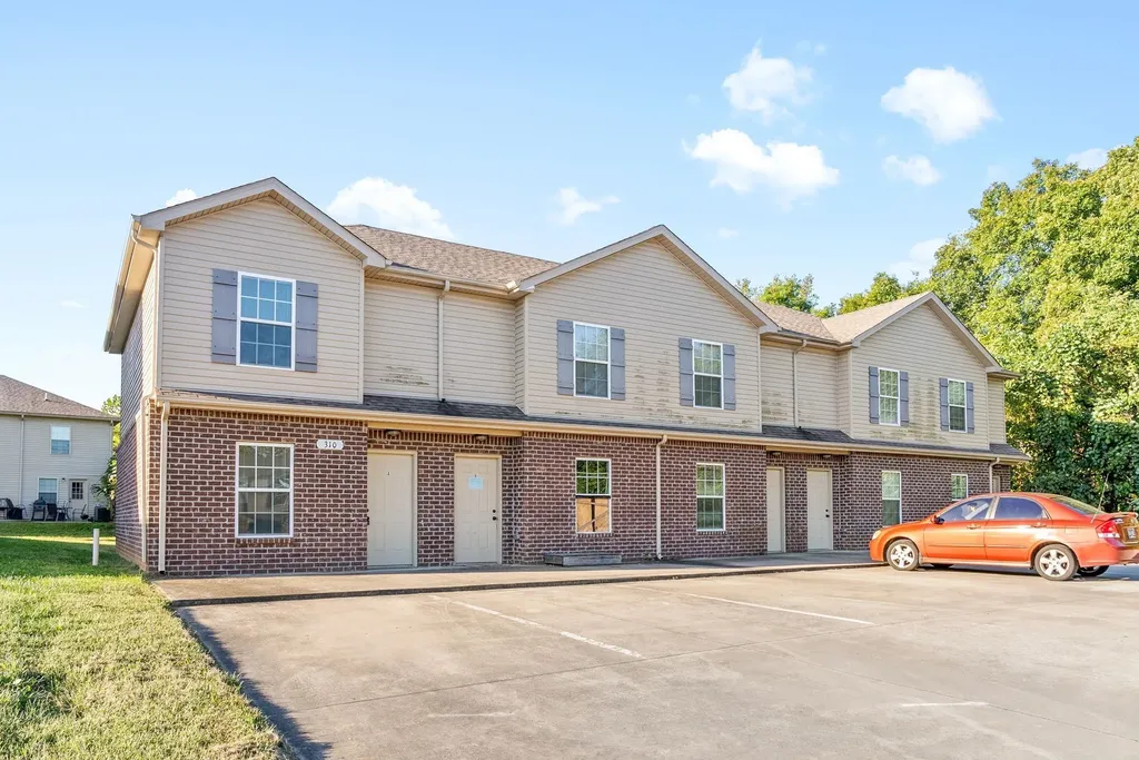 310 Rowand Court Clarksville TN 37042