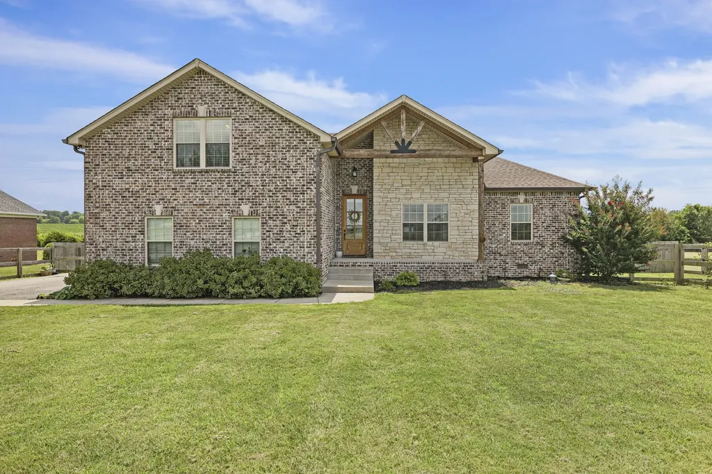 639 Jackson Road Portland TN 37148