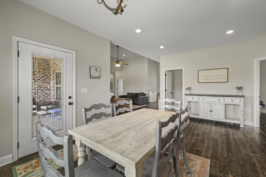 639 Jackson Road Portland TN 37148