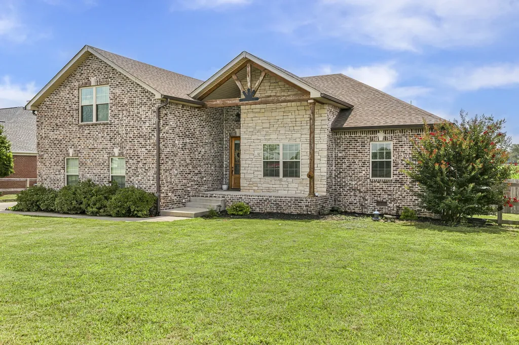639 Jackson Road Portland TN 37148