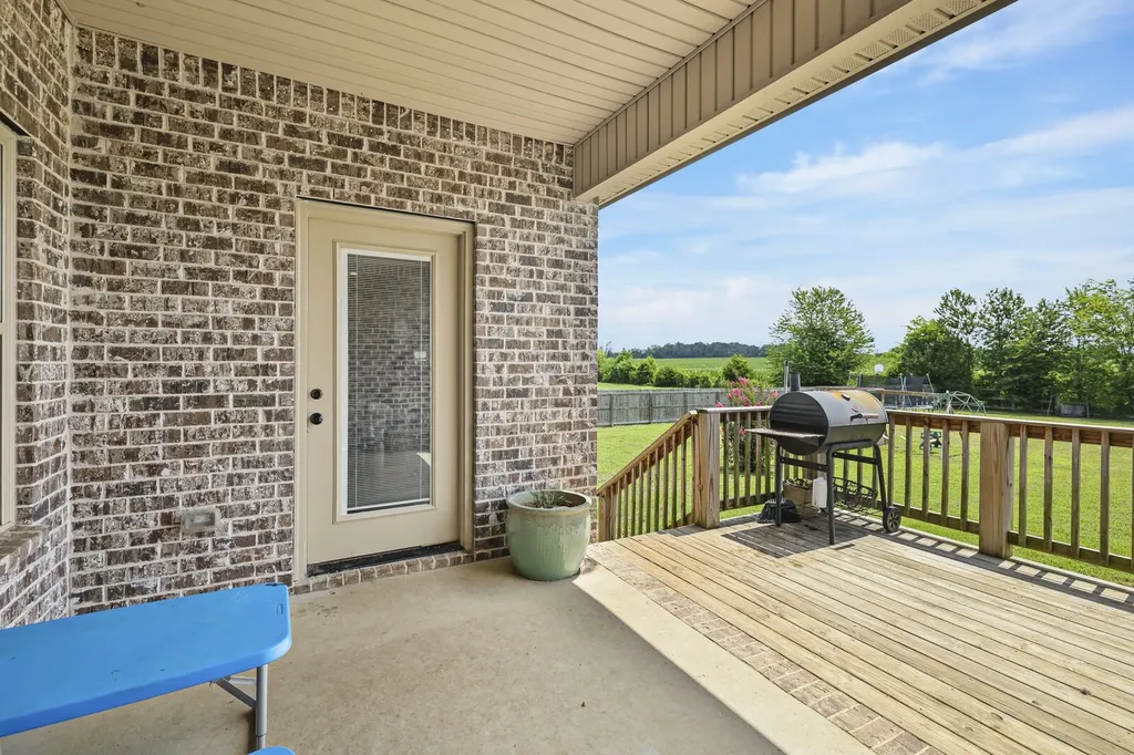639 Jackson Road Portland TN 37148