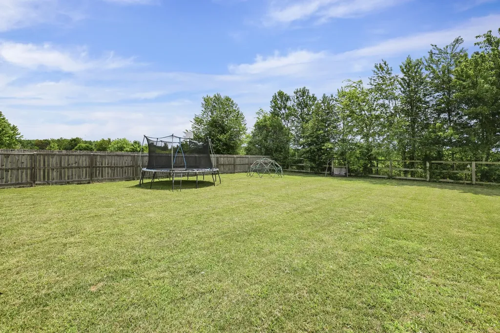 639 Jackson Road Portland TN 37148