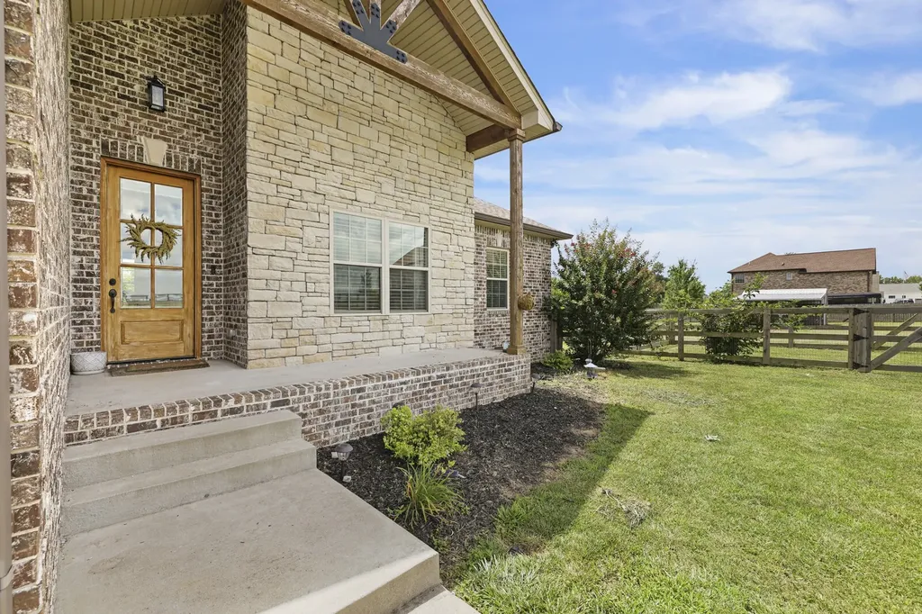 639 Jackson Road Portland TN 37148