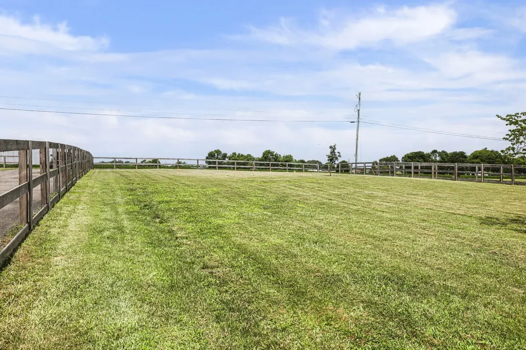 639 Jackson Road Portland TN 37148