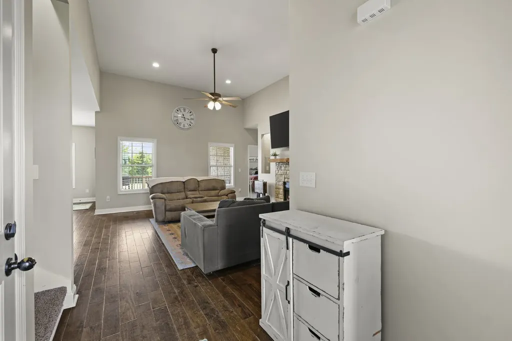 639 Jackson Road Portland TN 37148