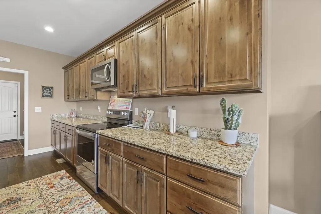 645 Jackson Road Portland TN 37148