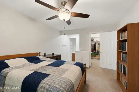 10464 Laura Lee Lane Knoxville TN 37922