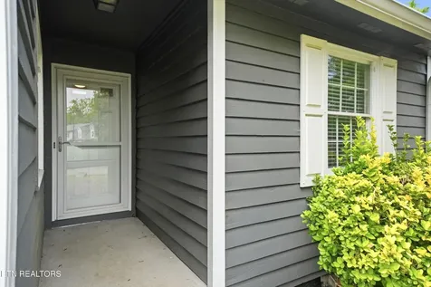 10464 Laura Lee Lane Knoxville TN 37922