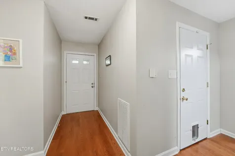 10464 Laura Lee Lane Knoxville TN 37922