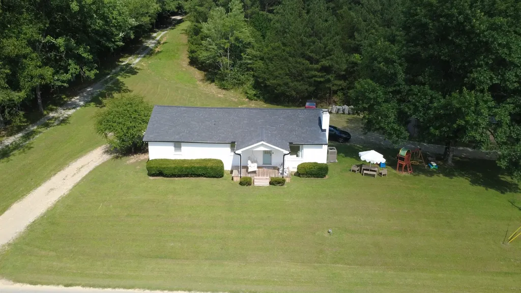 425 E Piney Road Dickson TN 37055