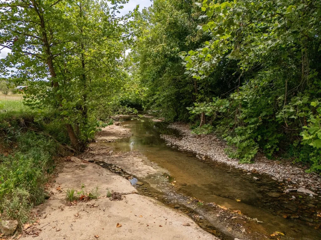 3460 Bradyville Road Readyville TN 37149