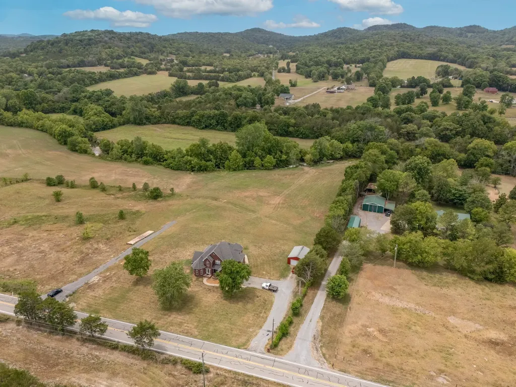 3460 Bradyville Road Readyville TN 37149