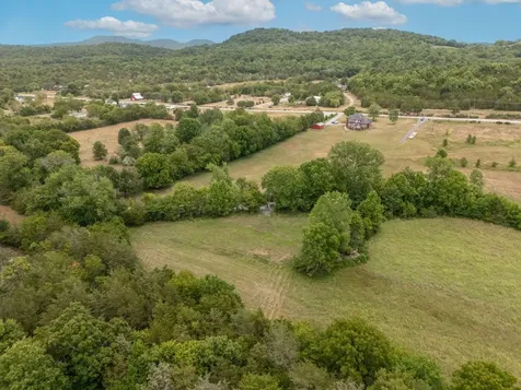 3460 Bradyville Road Readyville TN 37149