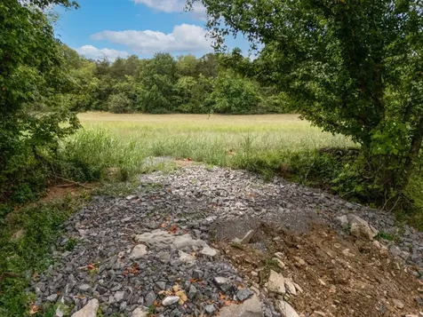 3460 Bradyville Road Readyville TN 37149