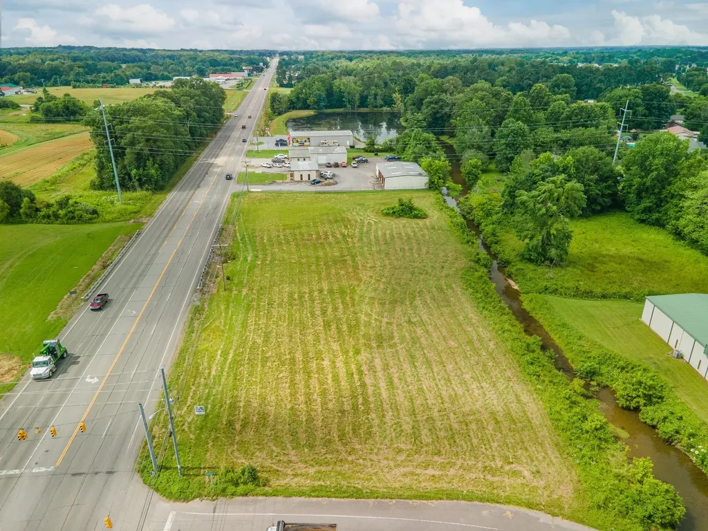 2855 Huntsville Highway Fayetteville TN 37334