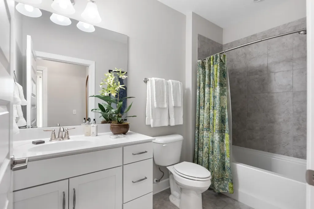 141 Saundersville Road Hendersonville TN 37075