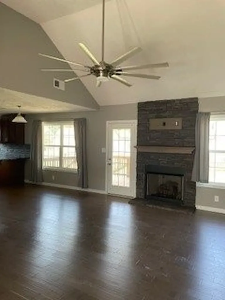 1351 Freedom Drive Clarksville TN 37042