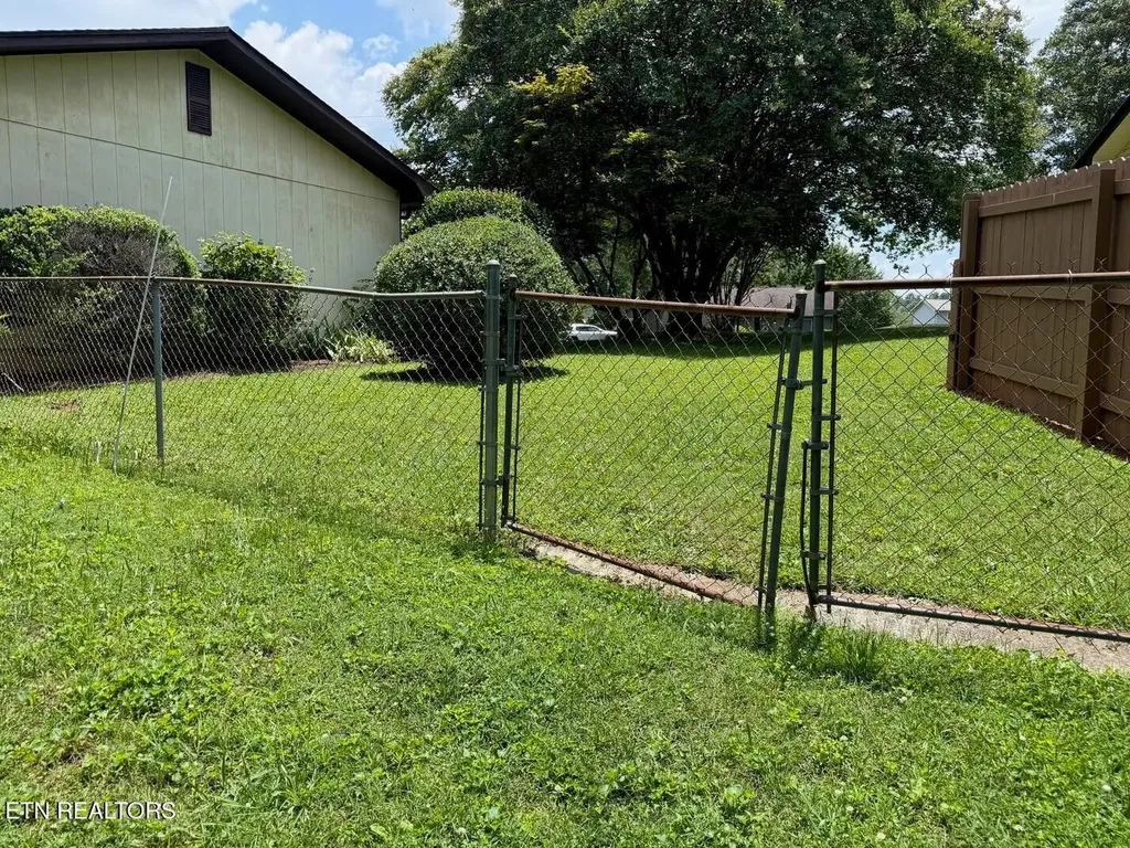 1930 Plumb Creek Circle Knoxville TN 37932