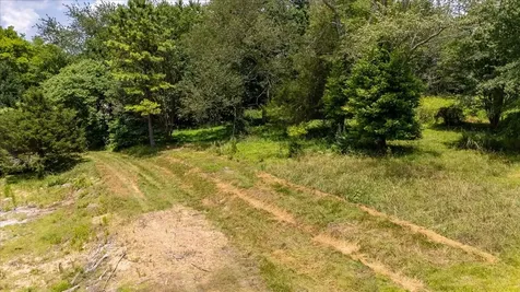 2548 Highway 43, N Leoma TN 38468