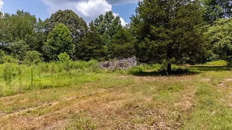 2548 Highway 43, N Leoma TN 38468
