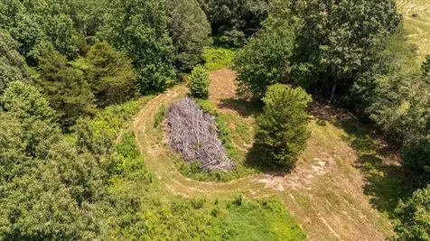 2548 Highway 43, N Leoma TN 38468