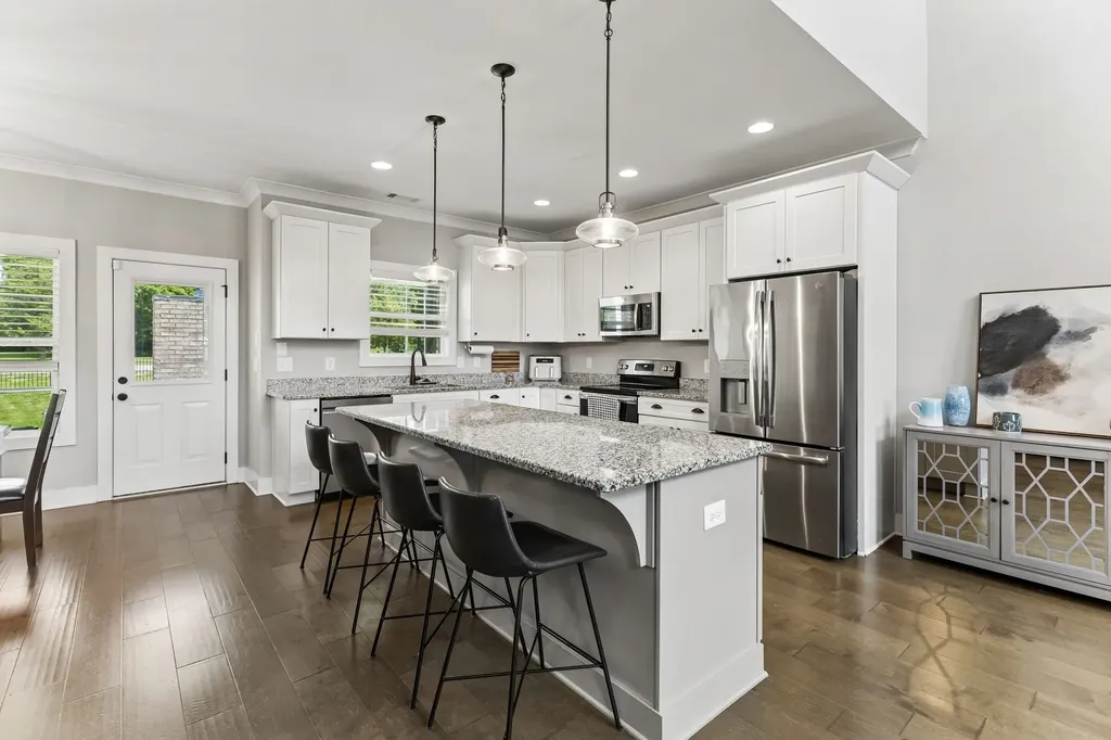 2044 Trout Trail Murfreesboro TN 37129