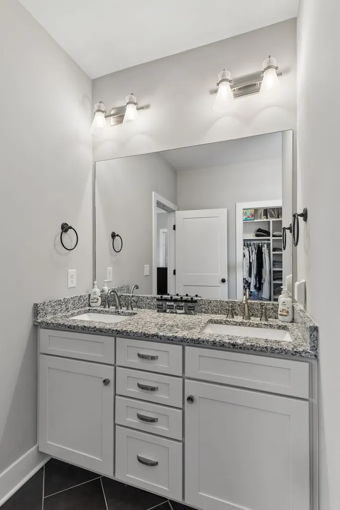 2044 Trout Trail Murfreesboro TN 37129