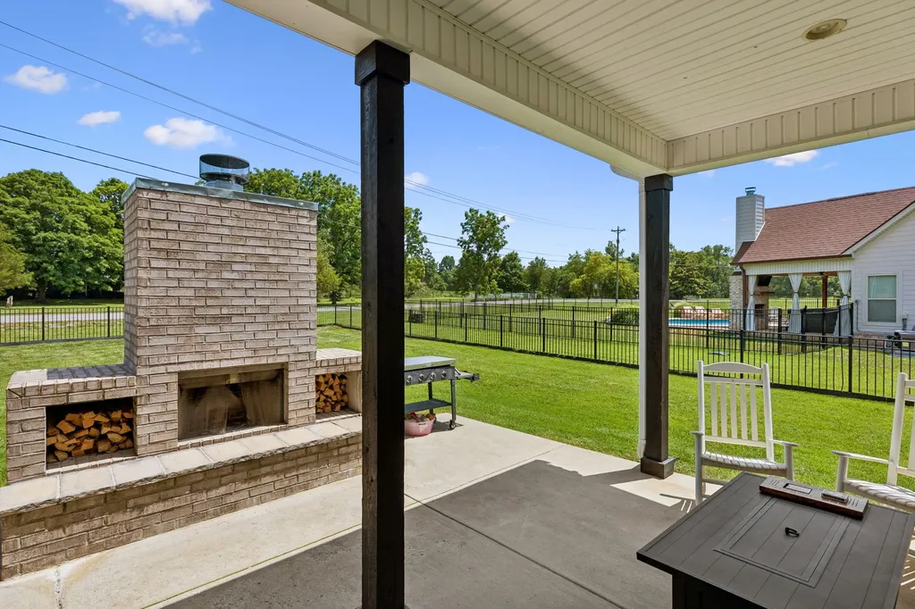 2044 Trout Trail Murfreesboro TN 37129