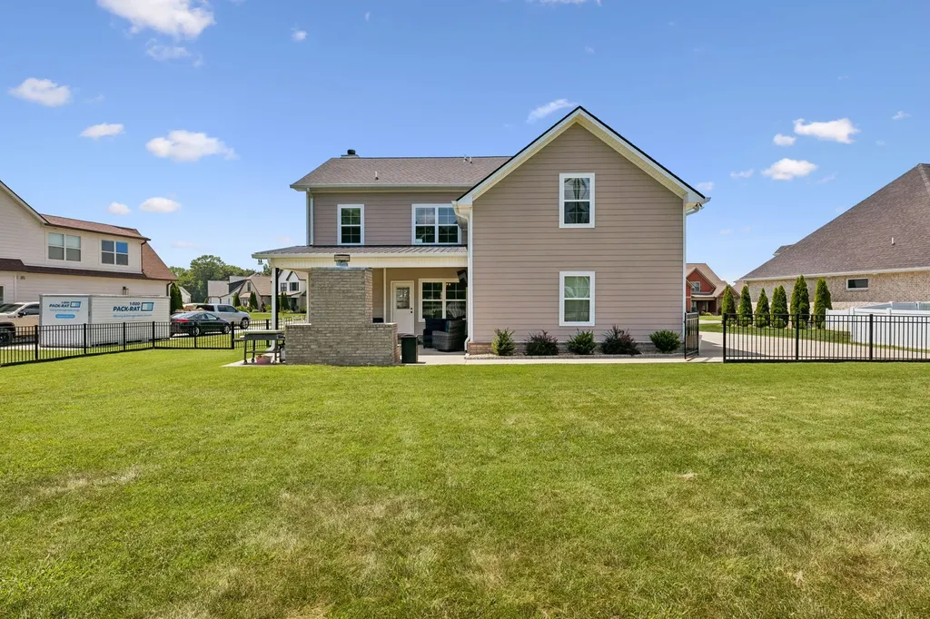2044 Trout Trail Murfreesboro TN 37129