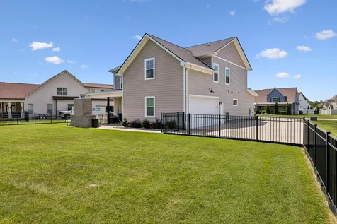2044 Trout Trail Murfreesboro TN 37129