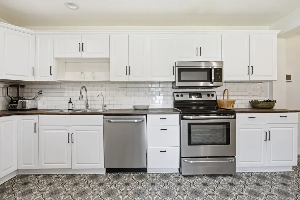 1510 Highland Avenue Columbia TN 38401