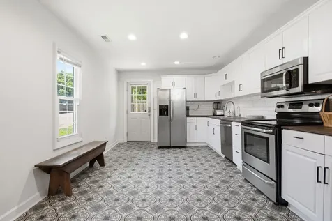 1510 Highland Avenue Columbia TN 38401
