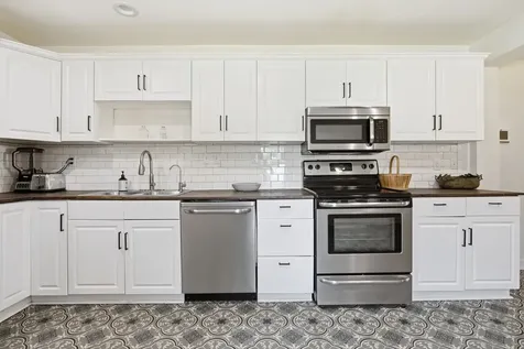 1510 Highland Avenue Columbia TN 38401