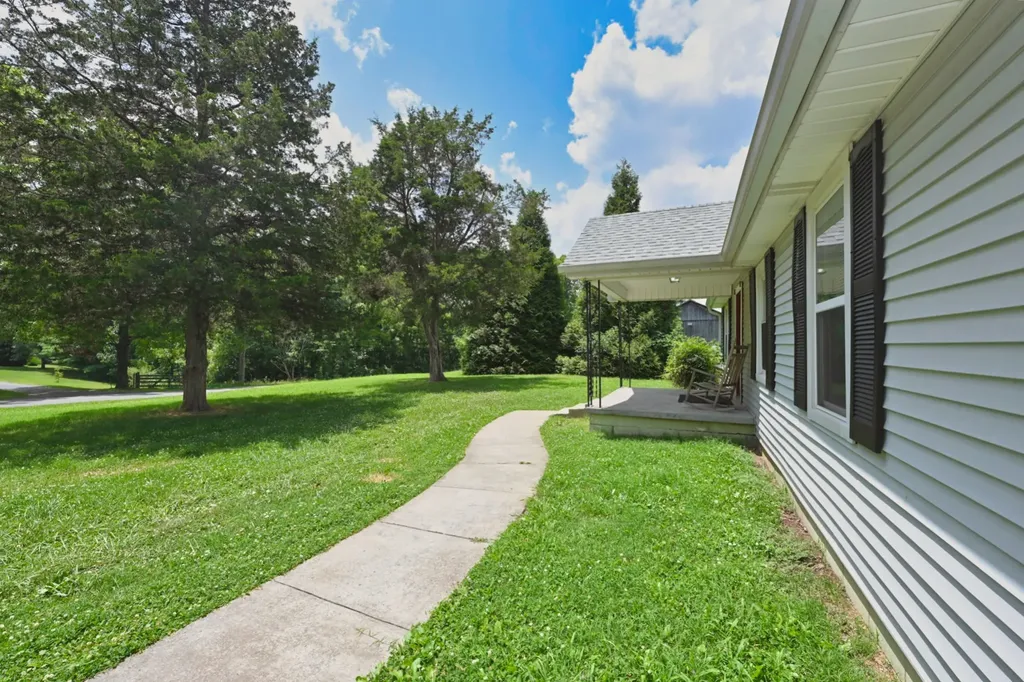 5658 Dividing Ridge Road Goodlettsville TN 37072