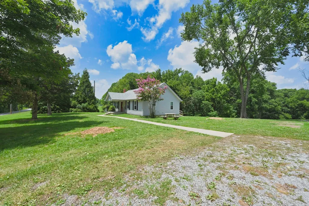 5658 Dividing Ridge Road Goodlettsville TN 37072