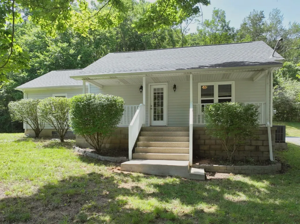 1290 Louisville Highway Goodlettsville TN 37072
