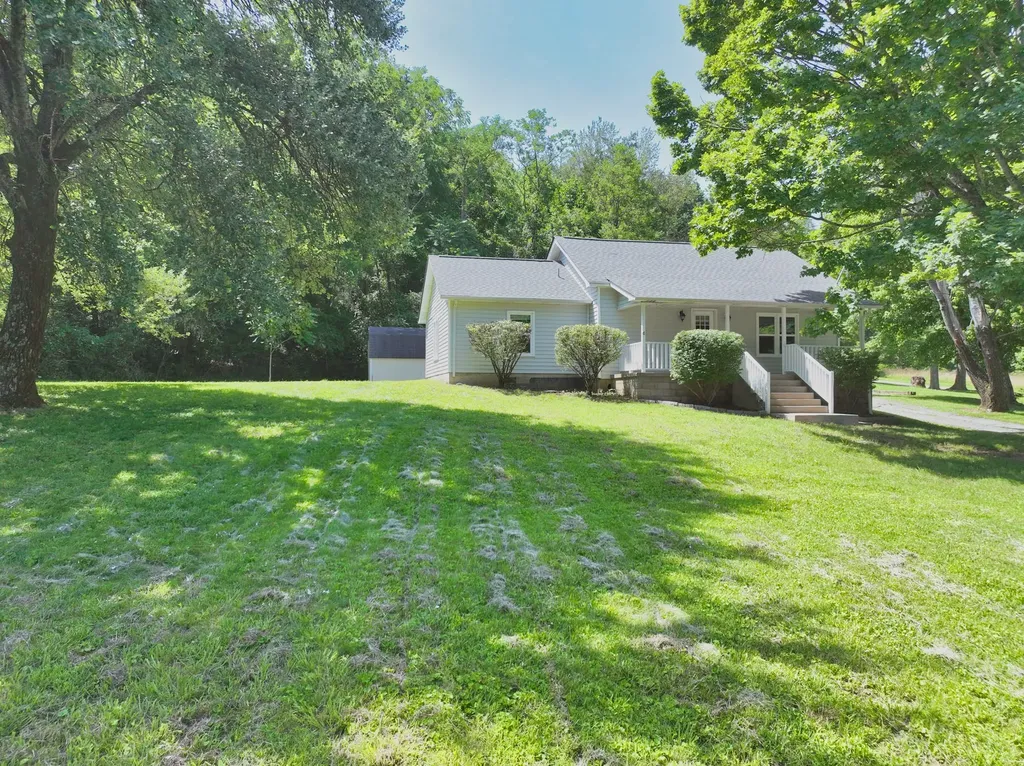 1290 Louisville Highway Goodlettsville TN 37072