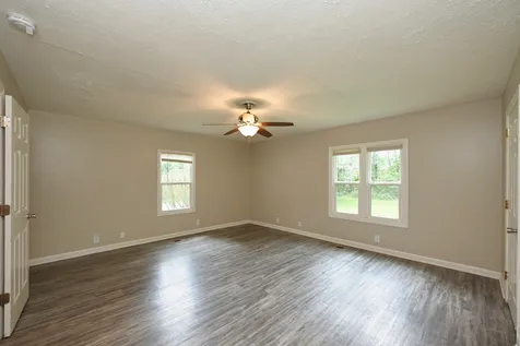 1290 Louisville Highway Goodlettsville TN 37072