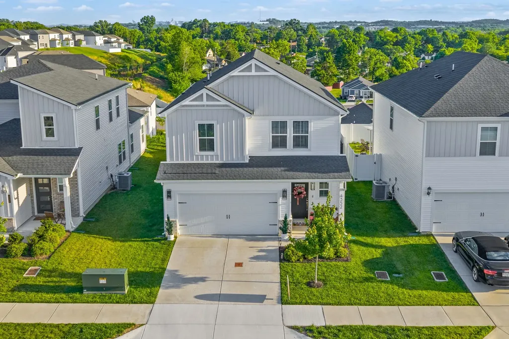 4352 Skyridge Drive Nashville TN 37207