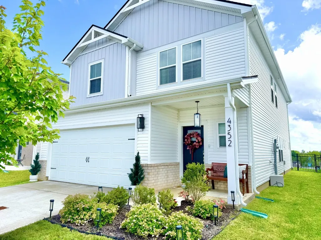 4352 Skyridge Drive Nashville TN 37207