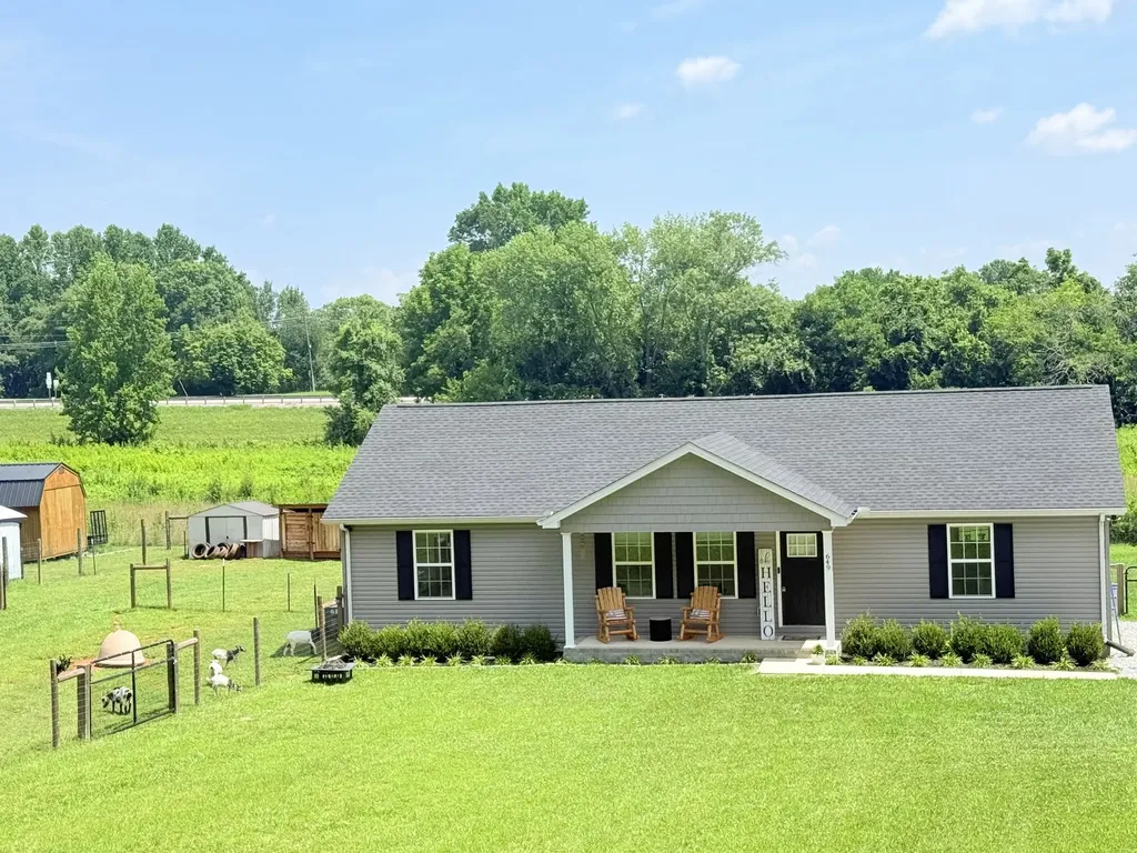 649 Old Harrison Ferry Road Mcminnville TN 37110