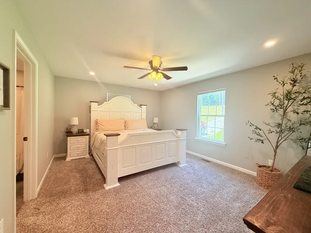 649 Old Harrison Ferry Road Mcminnville TN 37110