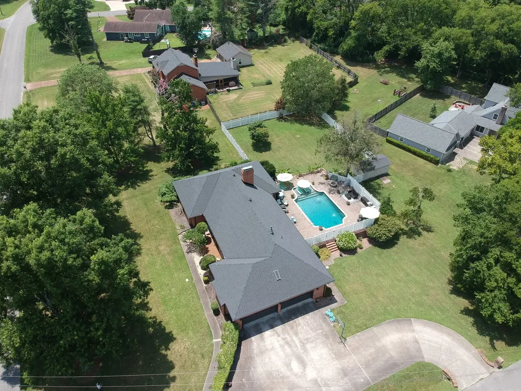 101 Shady Cove Old Hickory TN 37138