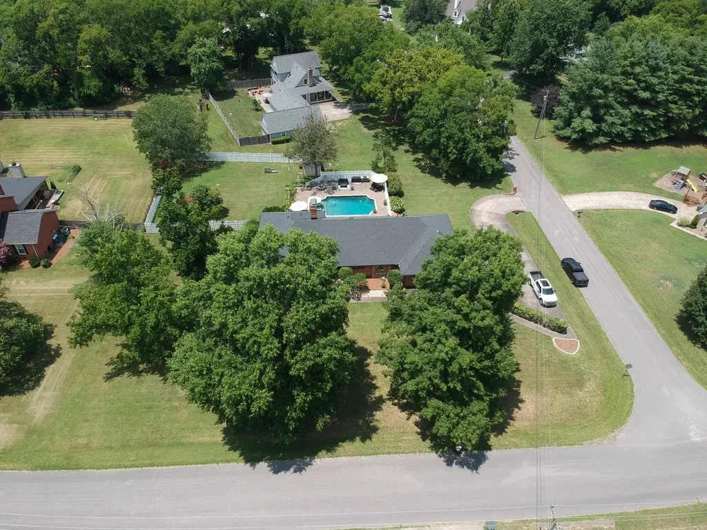 101 Shady Cove Old Hickory TN 37138