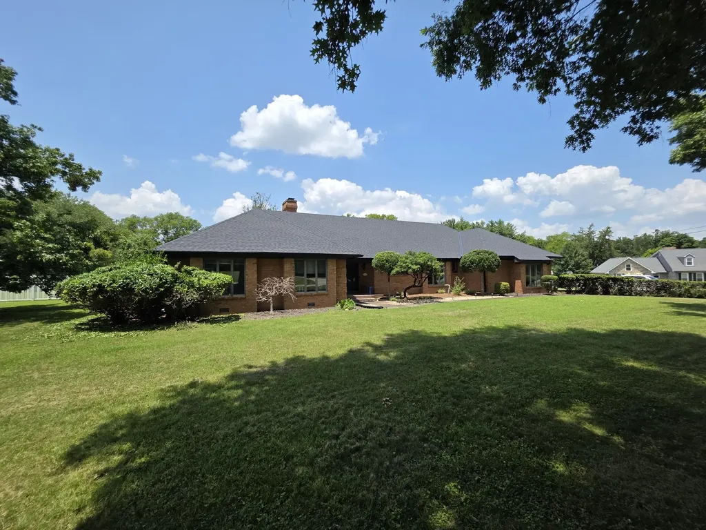 101 Shady Cove Old Hickory TN 37138