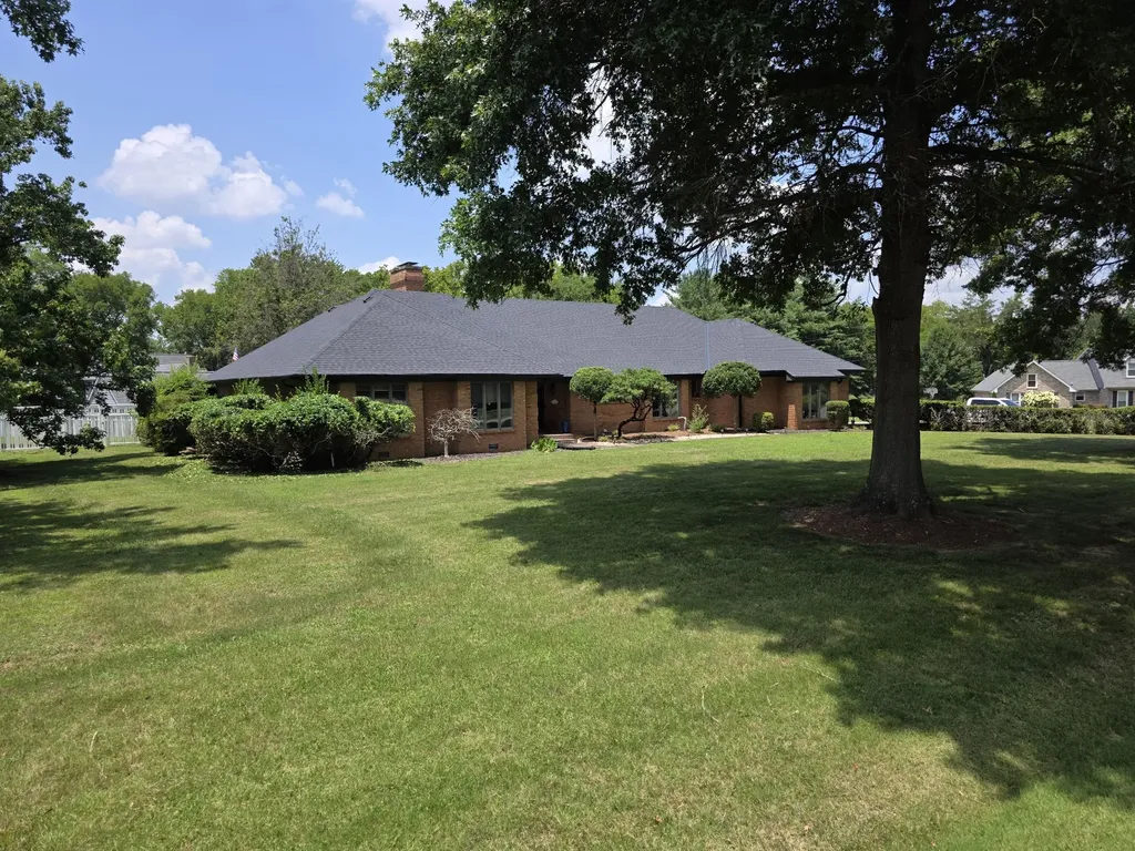101 Shady Cove Old Hickory TN 37138