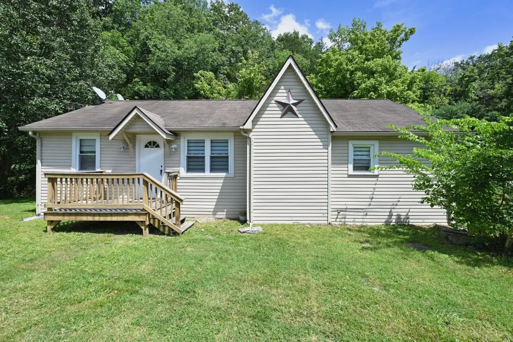 1010 C Smith Street Goodlettsville TN 37072