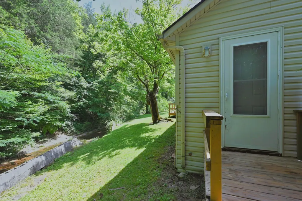 1010 C Smith Street Goodlettsville TN 37072
