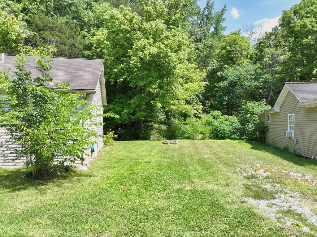 1010 C Smith Street Goodlettsville TN 37072
